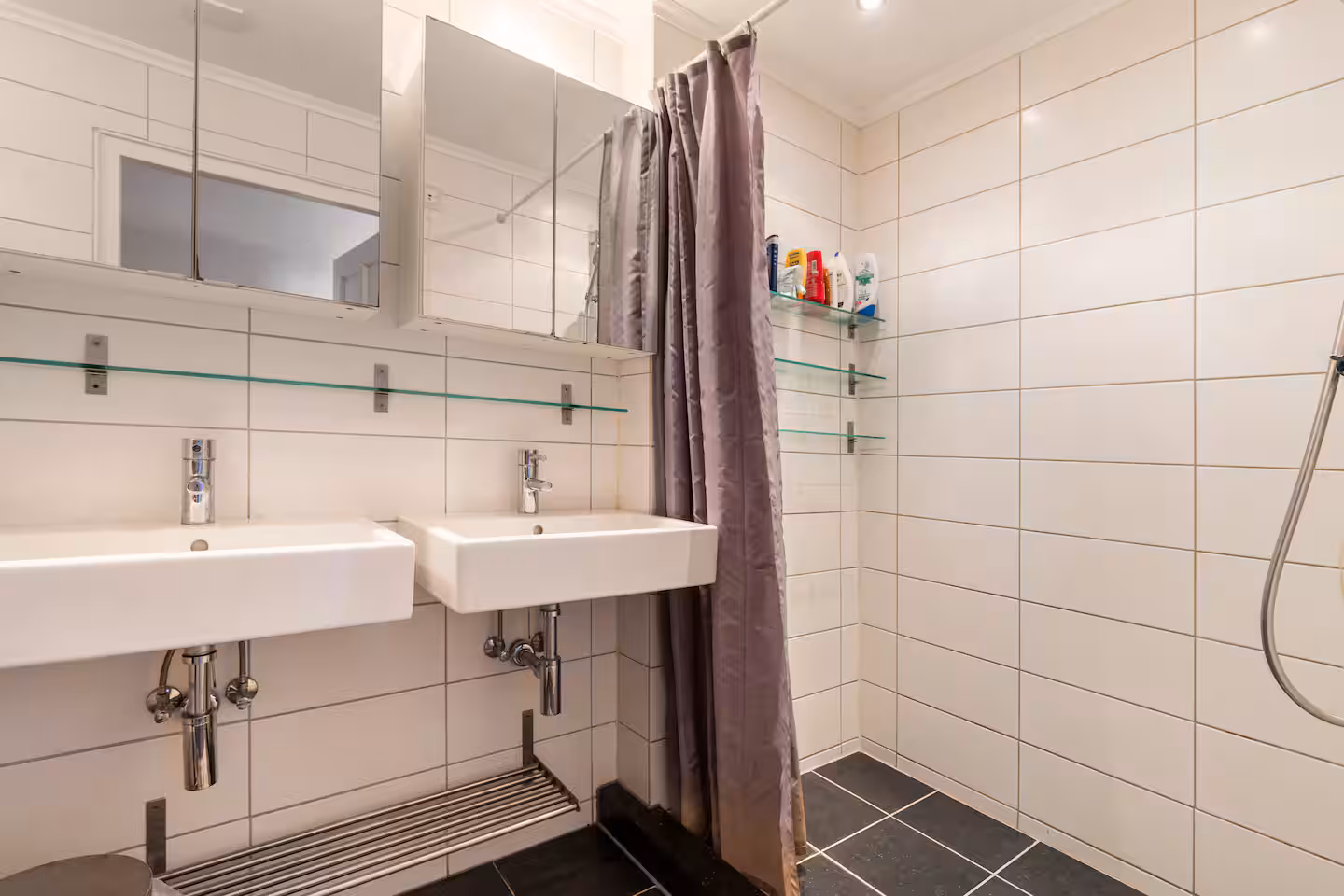 Shared apartment space 3