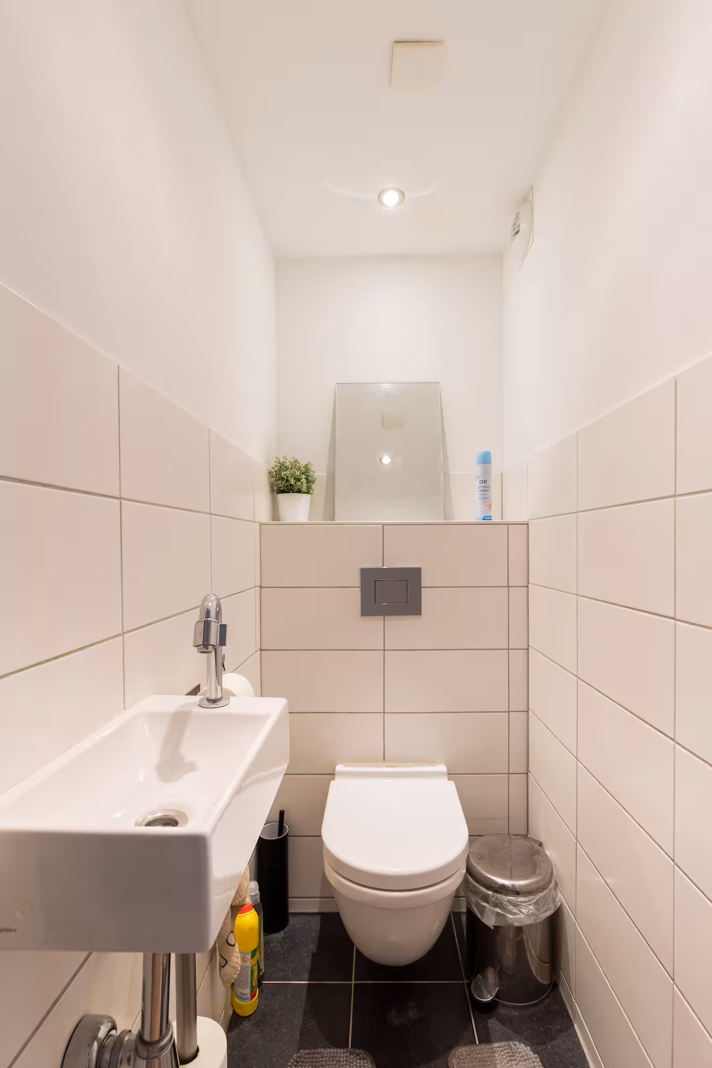 Shared apartment space 4